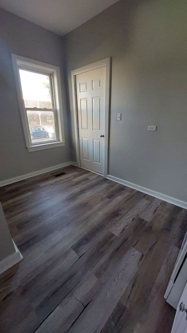 Chicago Apartment: 4401 S. Wood St