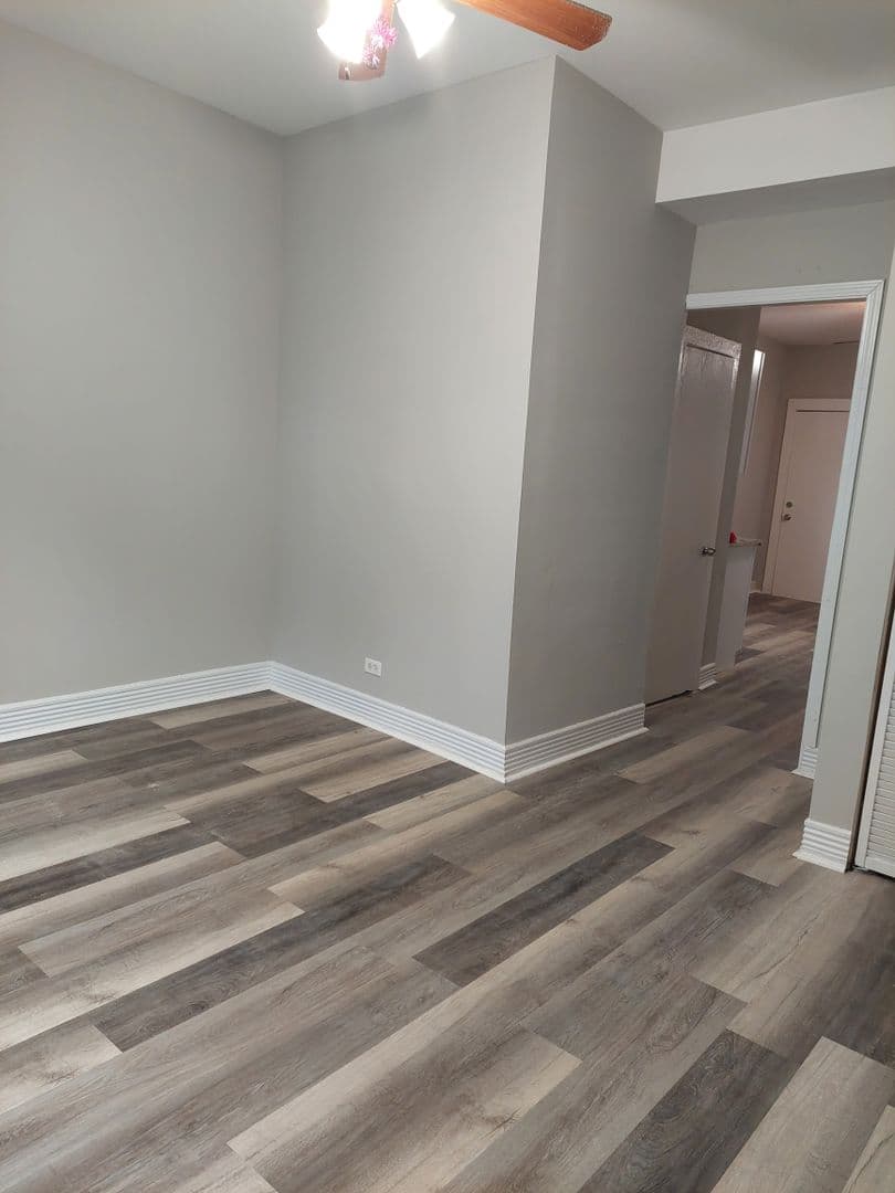 Chicago Apartment: 4446 S. Hermitage Ave