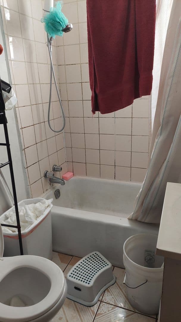 Chicago Apartment: 4817 s Laflin St