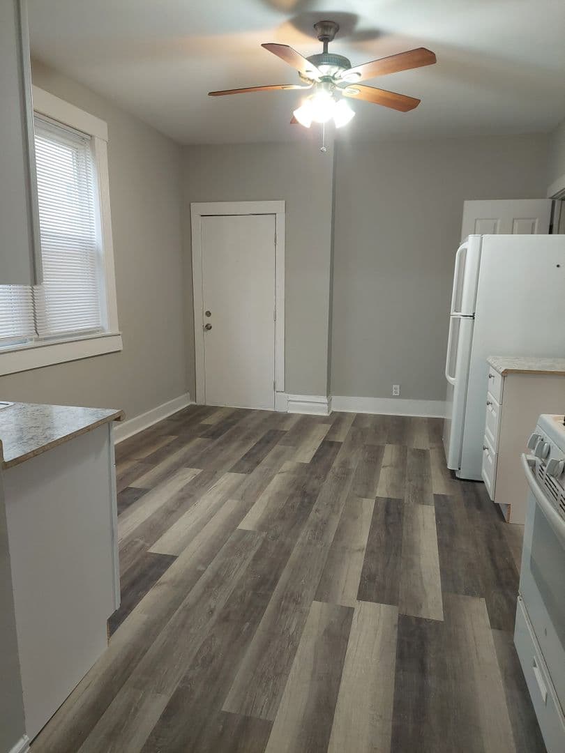 Chicago Apartment: 4446 S. Hermitage Ave