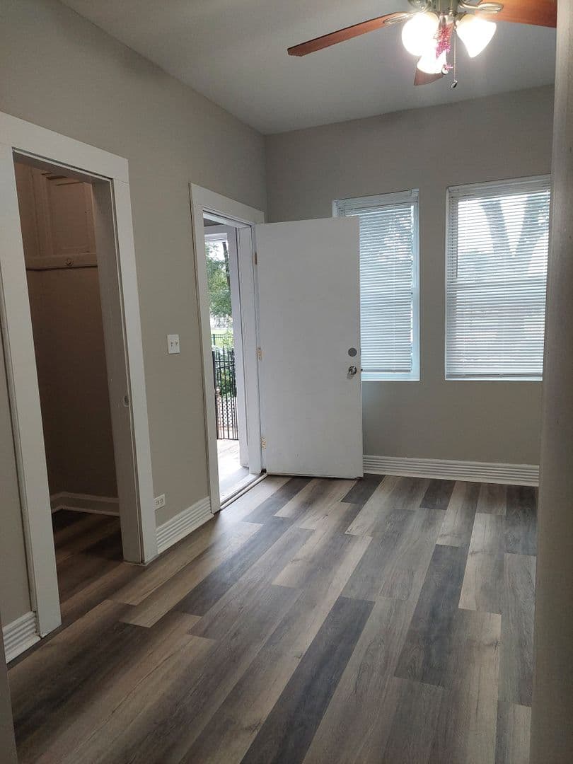 Chicago Apartment: 4446 S. Hermitage Ave