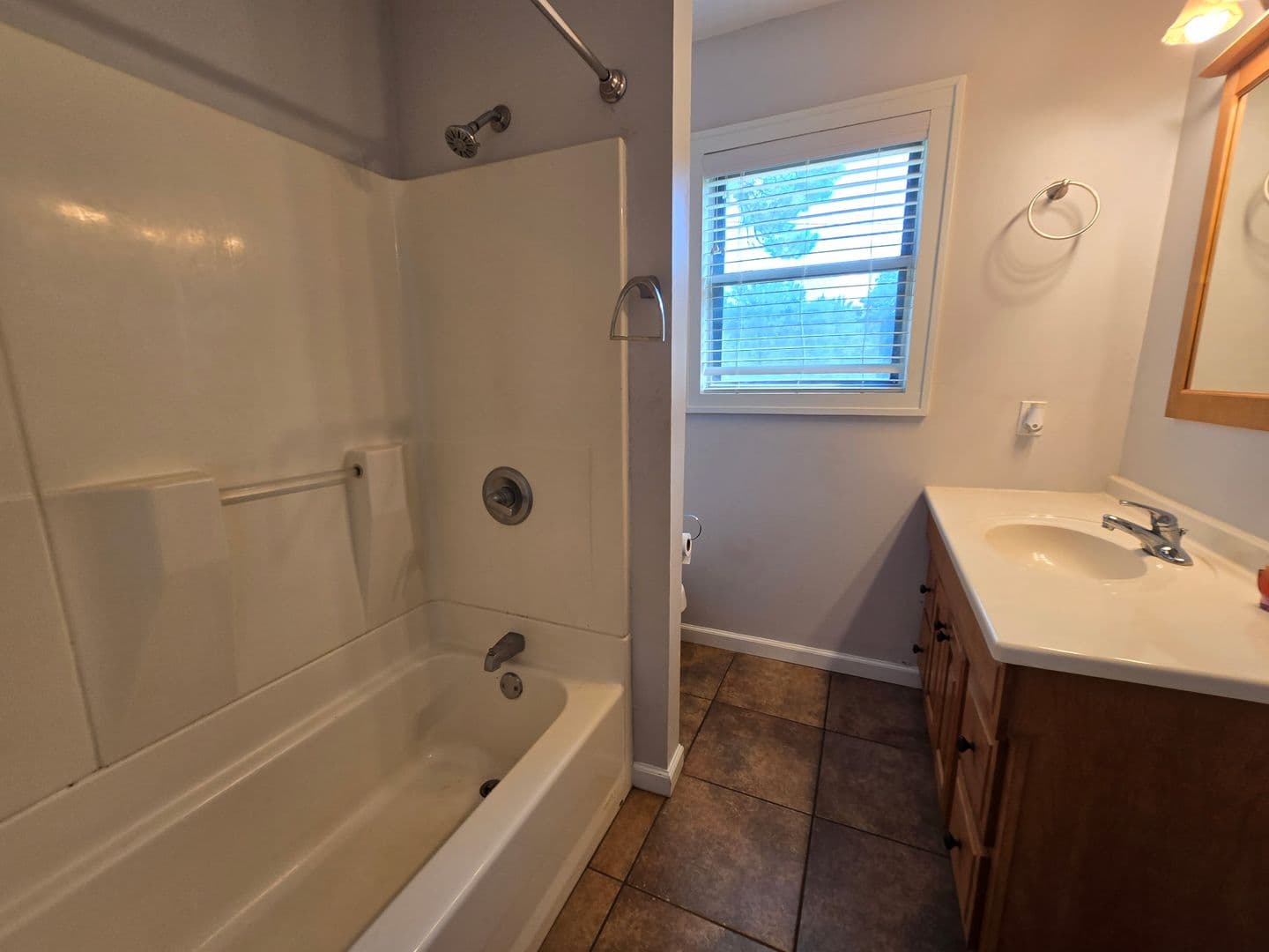 Cabot House: 1701 South Pine ST