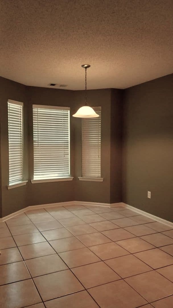 Benton House: 2225 Redwood Drive