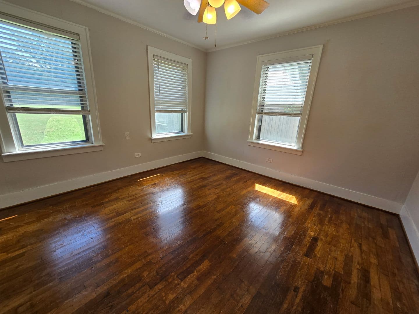 Cabot House: 1701 South Pine ST
