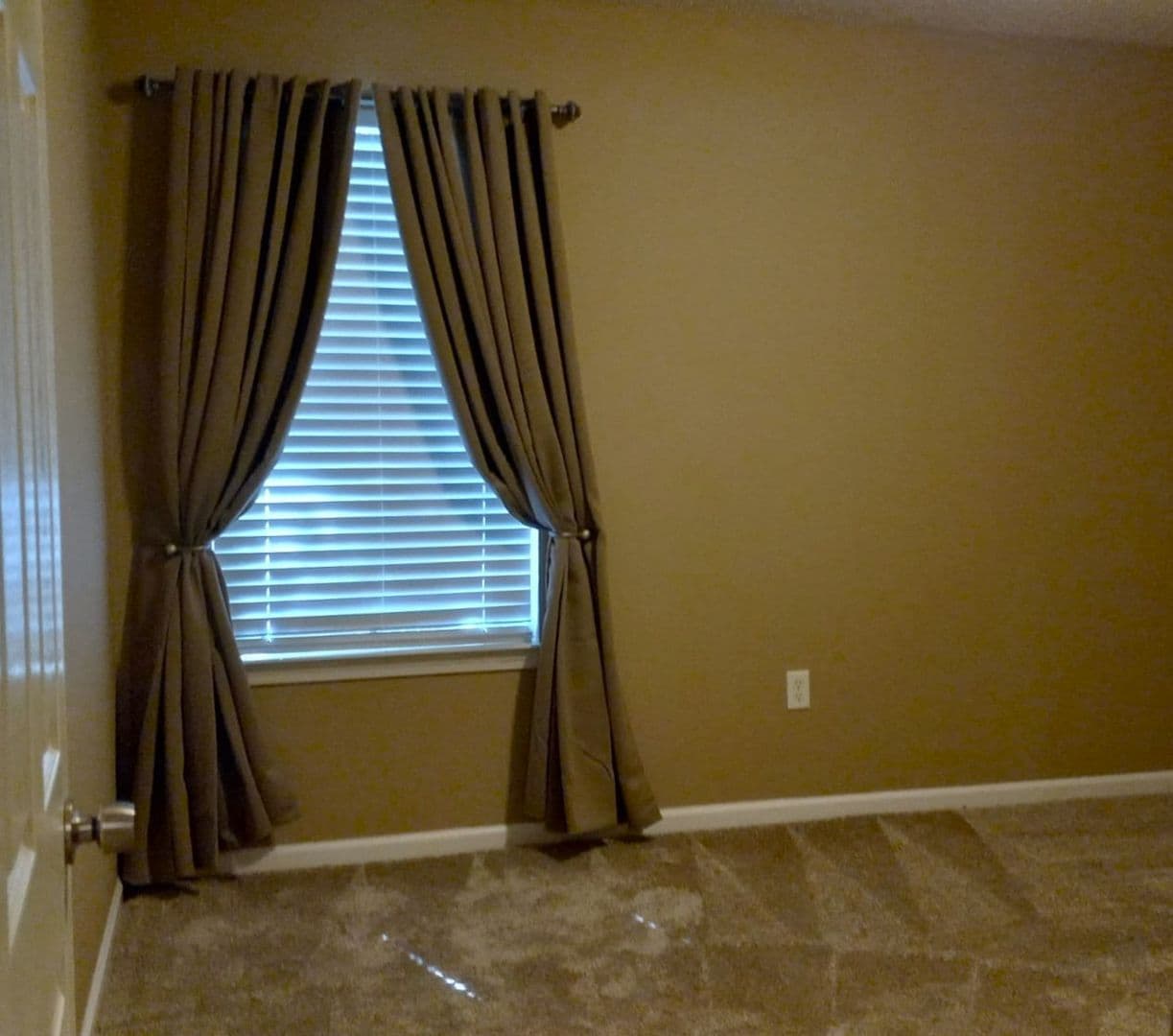 Benton House: 2225 Redwood Drive