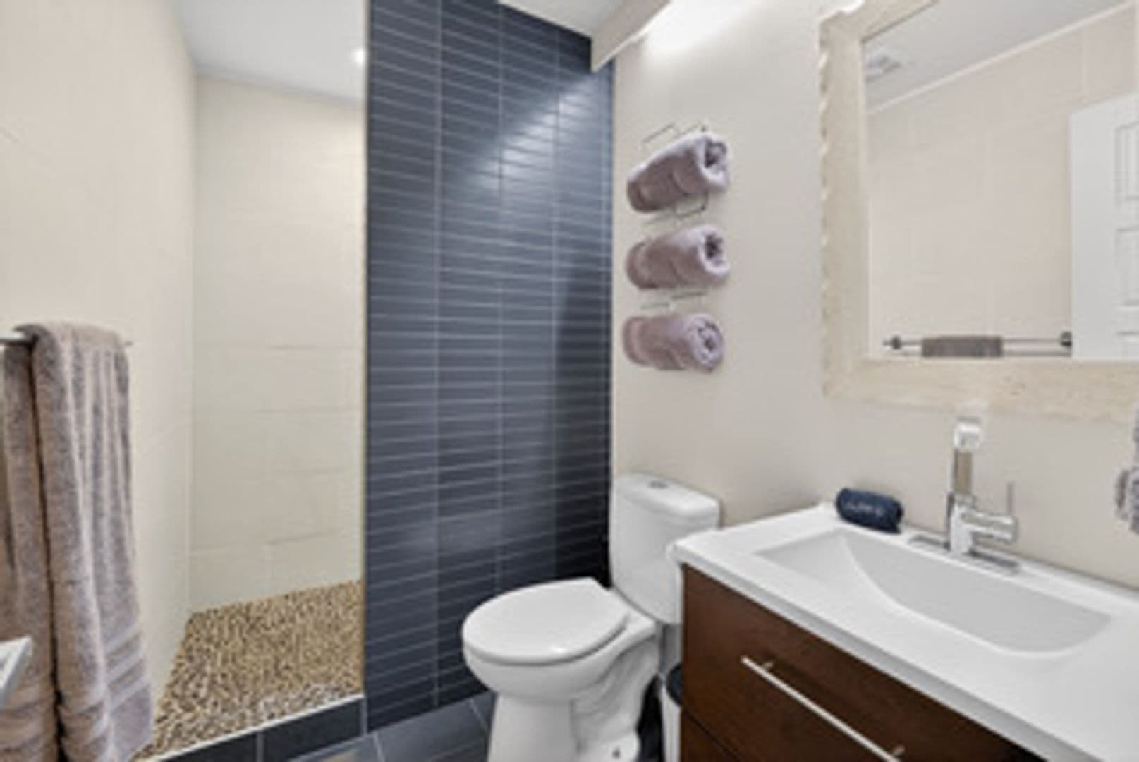 Hot Springs House: 331 Gold Nugget Loop