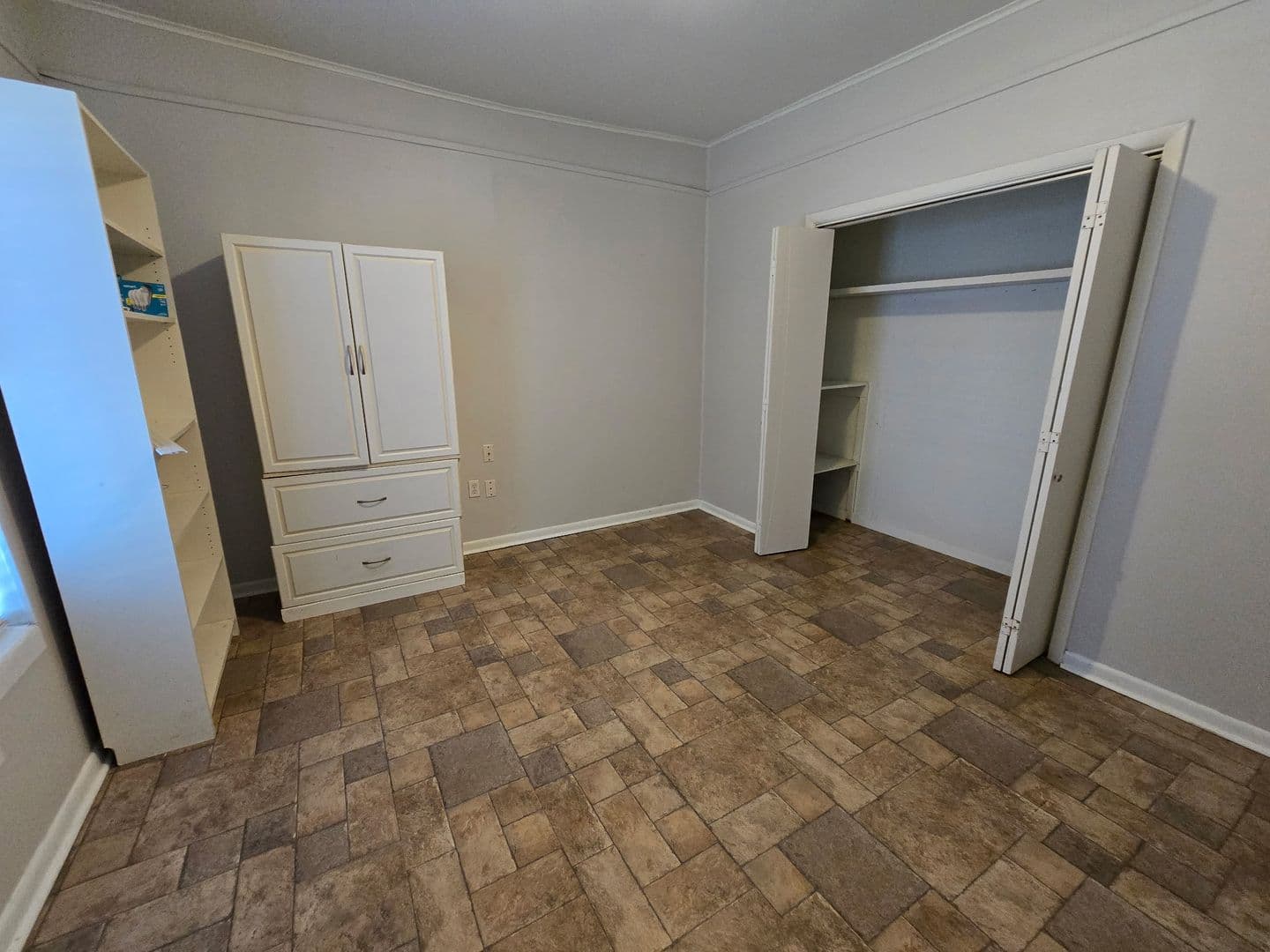 Cabot House: 1701 South Pine ST