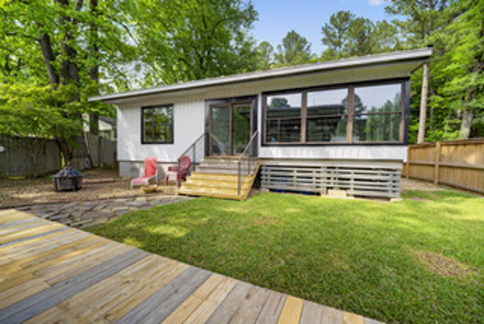 Hot Springs House: 331 Gold Nugget Loop
