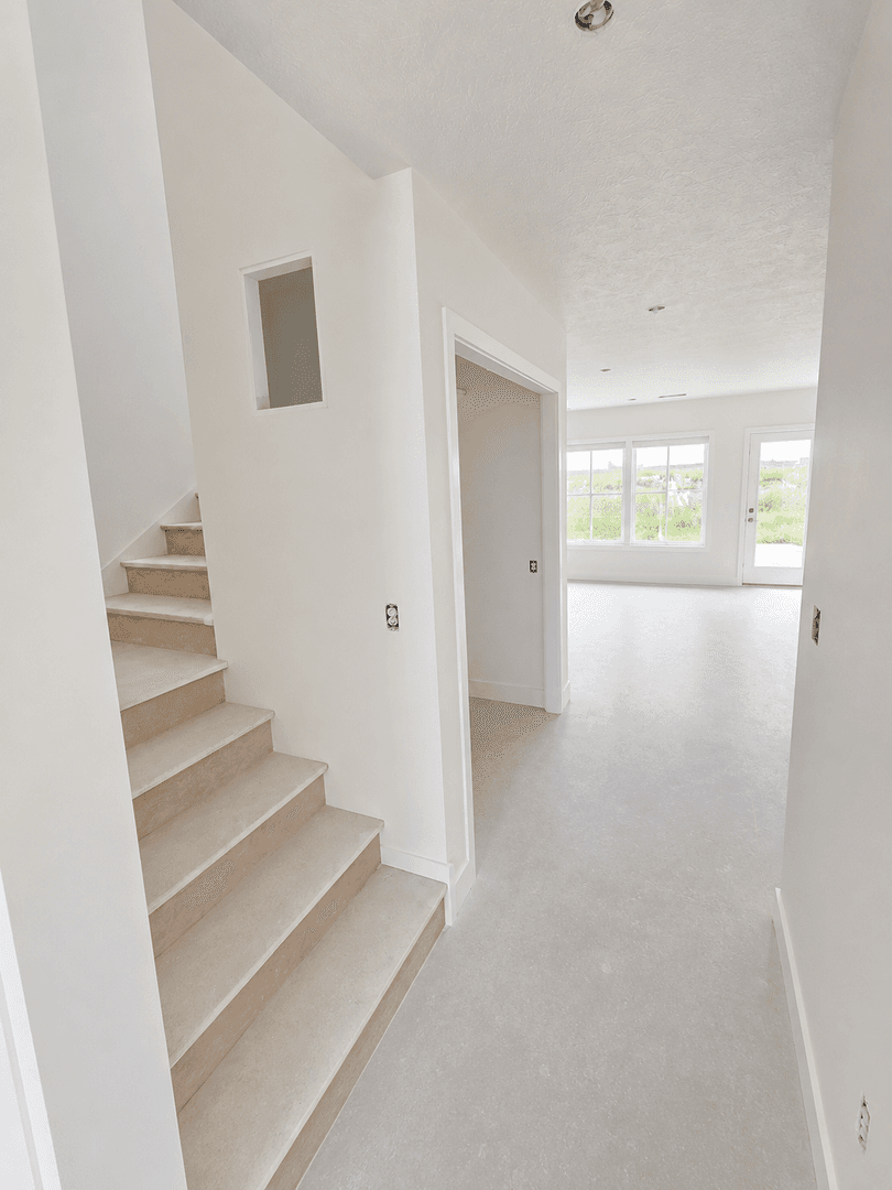 Papillion Apartment: 6950 Wren Ct