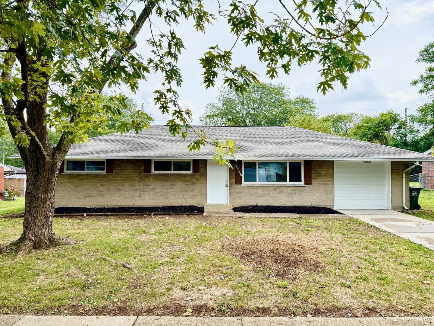 Kettering House: 4426 Lesher Dr.