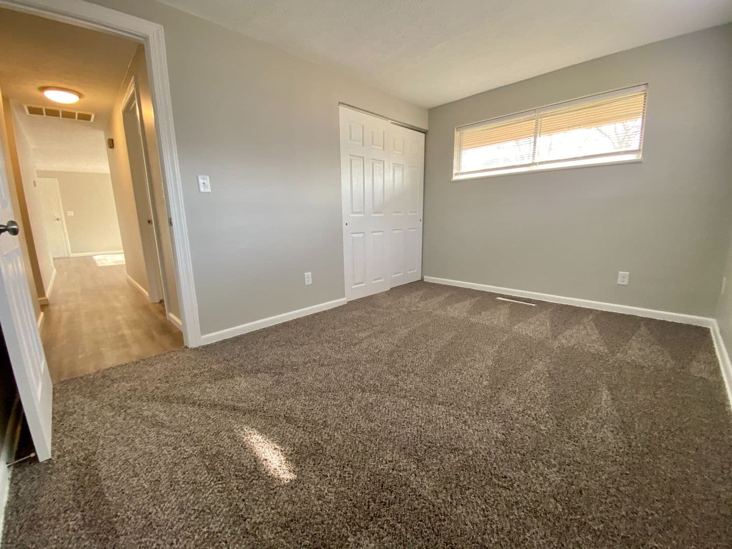 Kettering House: 301 Ives Lane
