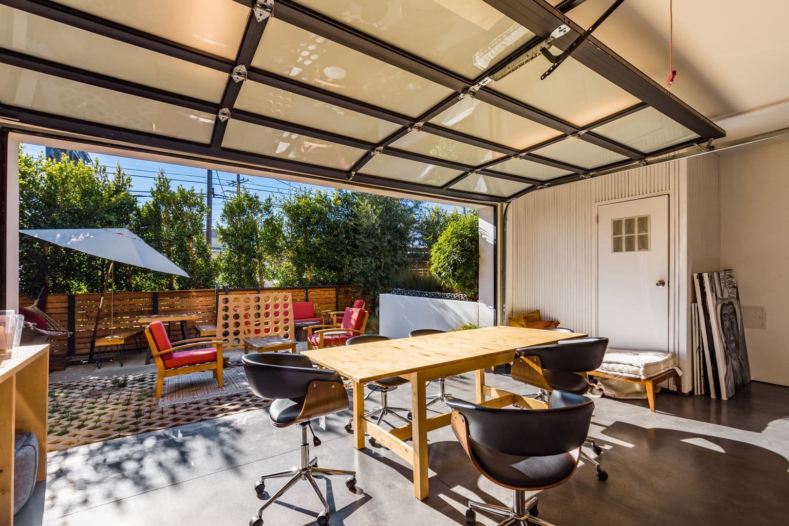 Venice Apartment: 2478 Penmar Ave
