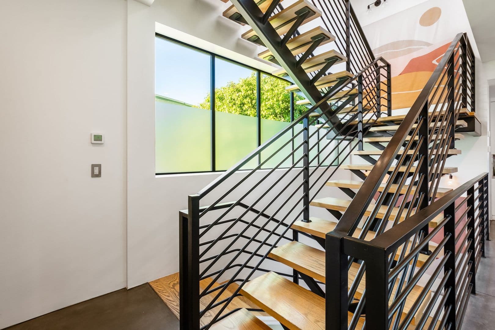 Venice Apartment: 2478 Penmar Ave