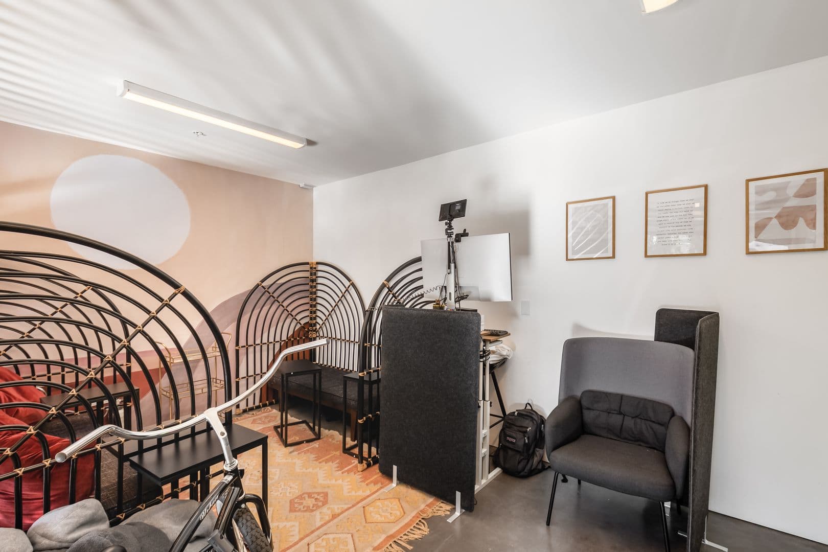 Venice Apartment: 2478 Penmar Ave