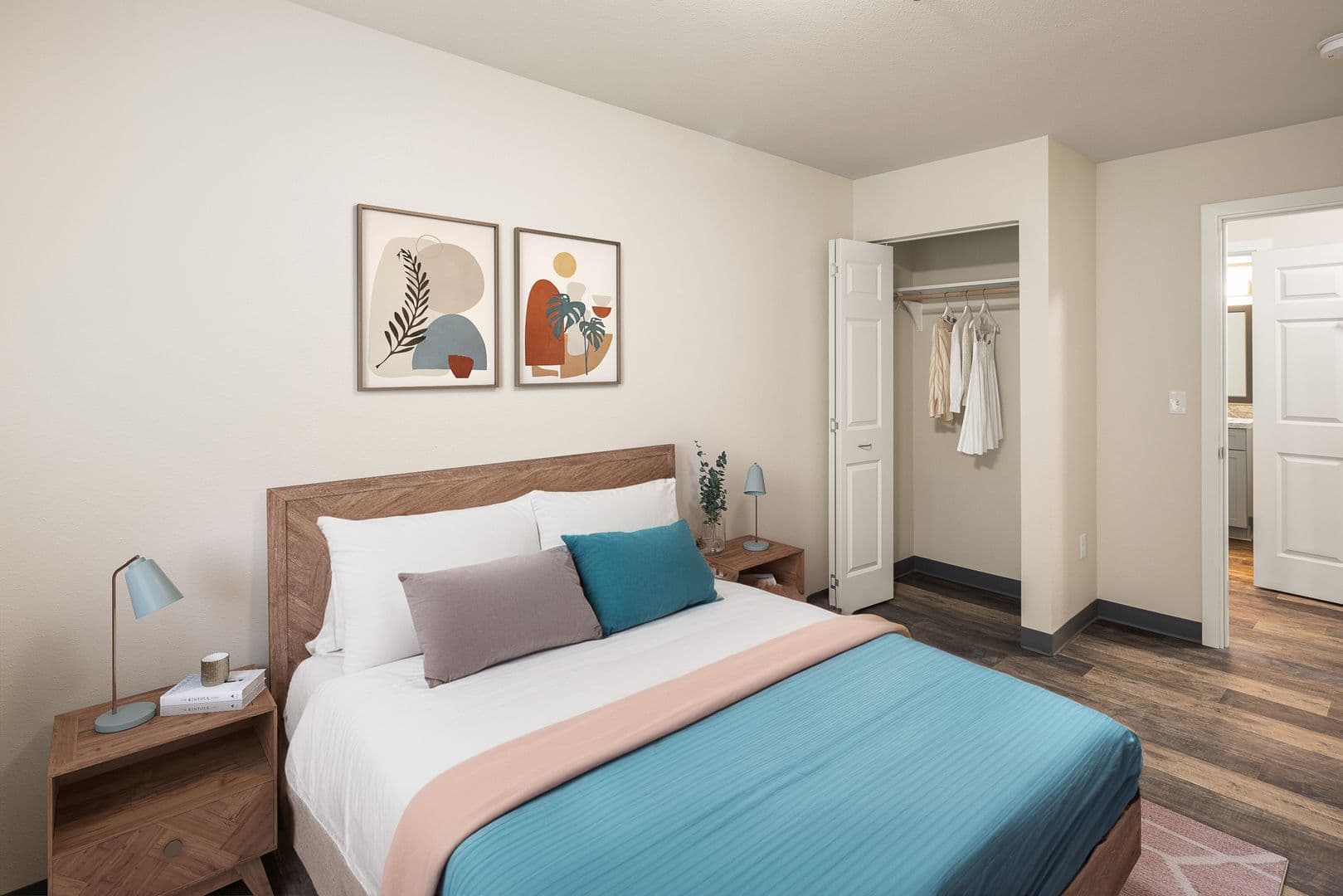 Eugene Apartment: 979 Patterson Street