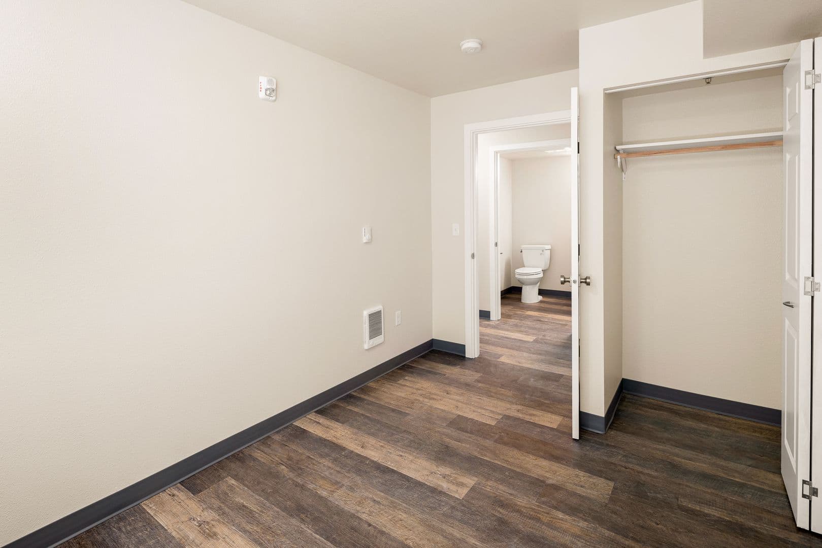 Eugene Apartment: 979 Patterson Street