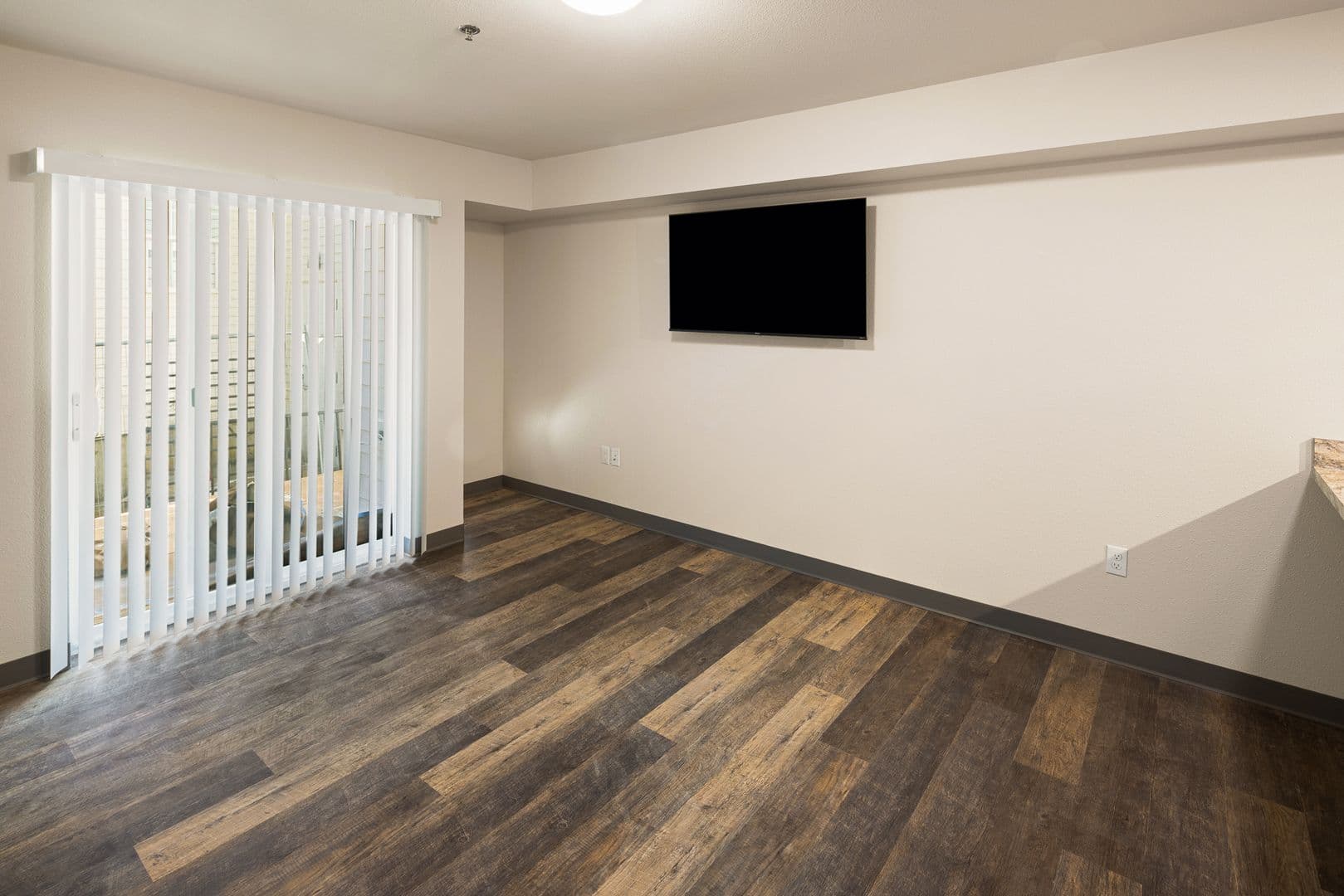 Eugene Apartment: 979 Patterson Street
