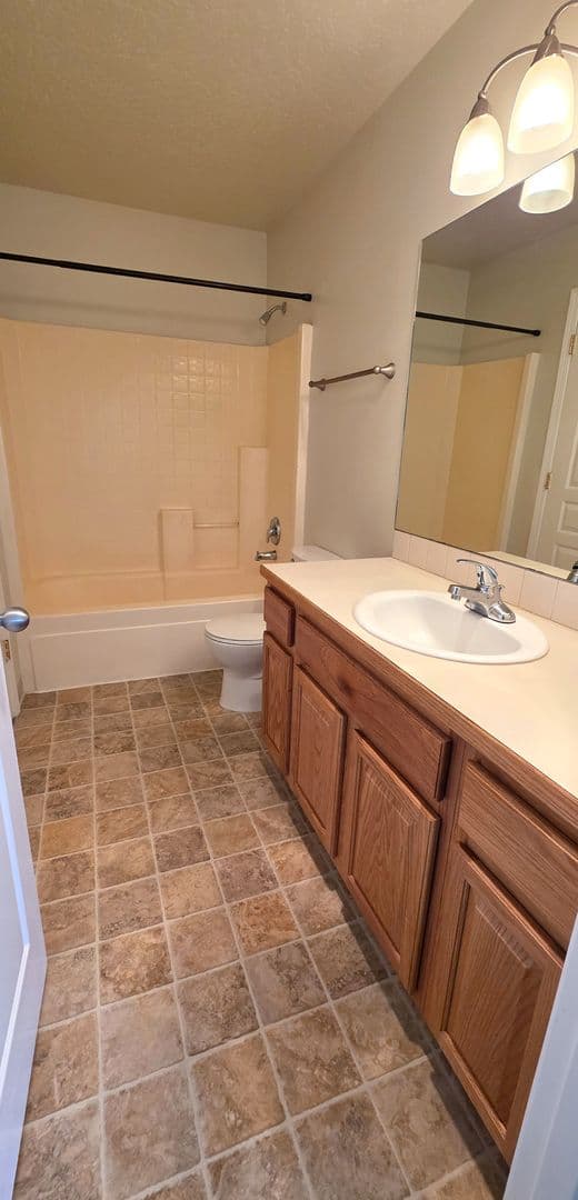 Eugene Condo: 2948 Matt Drive