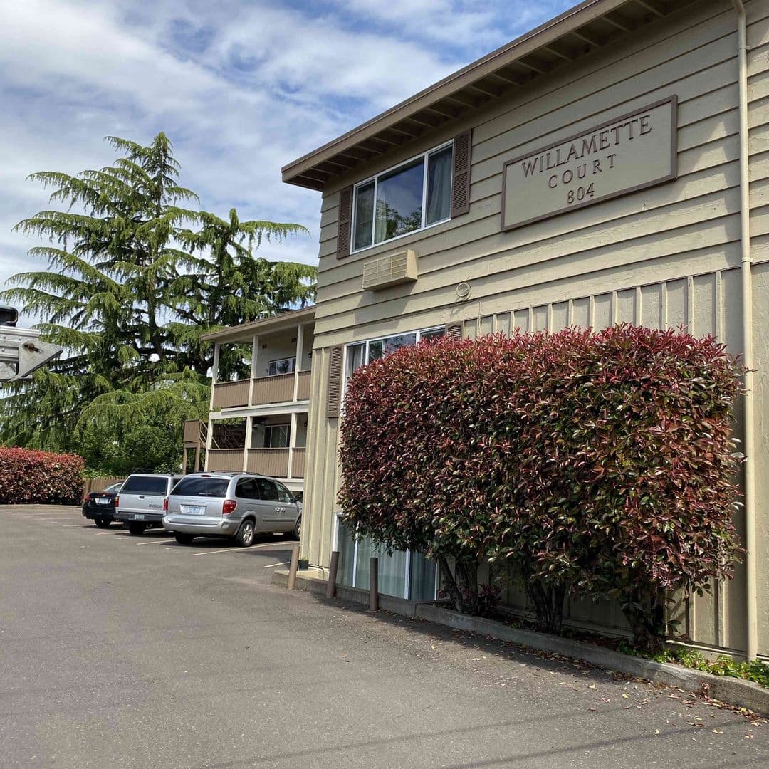 Corvallis Apartment: 804 NE 2nd Street