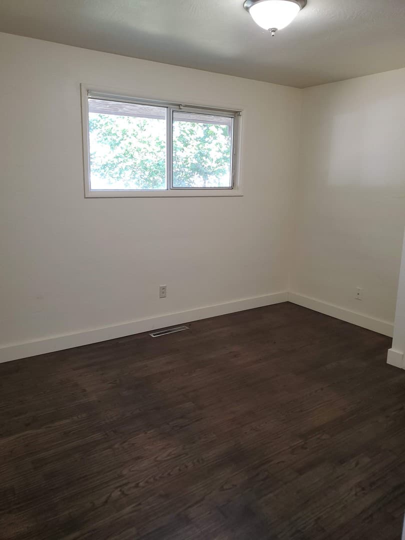 Eugene House: 1800 Linwood Street