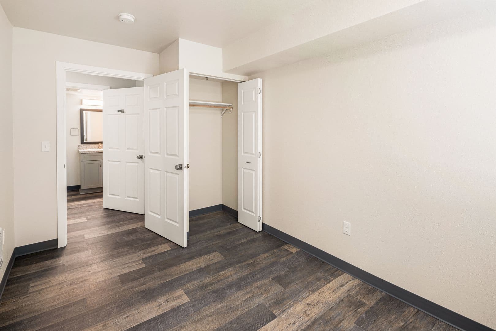 Eugene Apartment: 979 Patterson Street