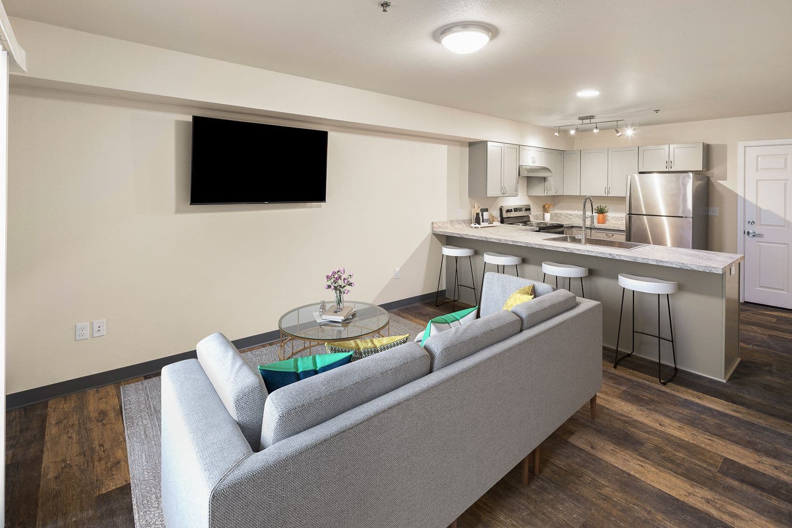 Eugene Apartment: 979 Patterson Street