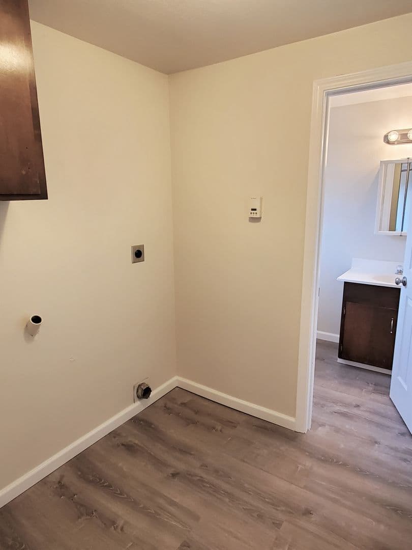 Eugene Townhome: 4485 Sean Street