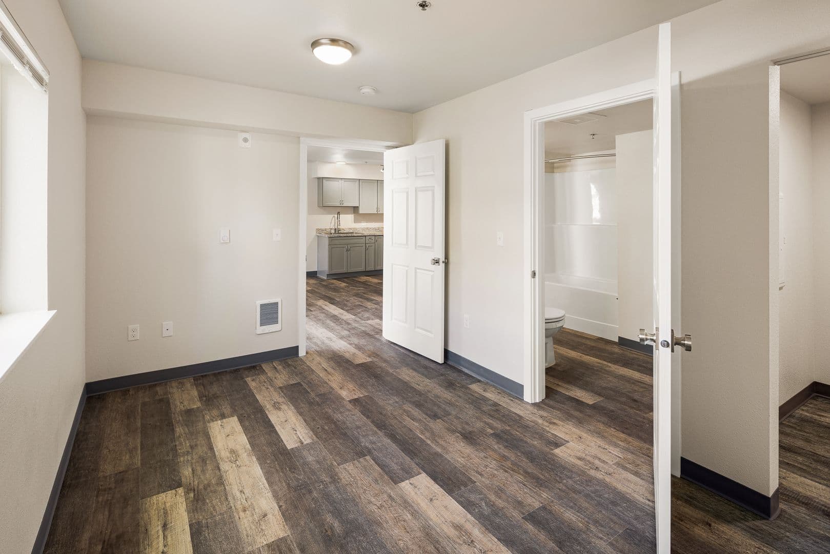Eugene Apartment: 979 Patterson Street
