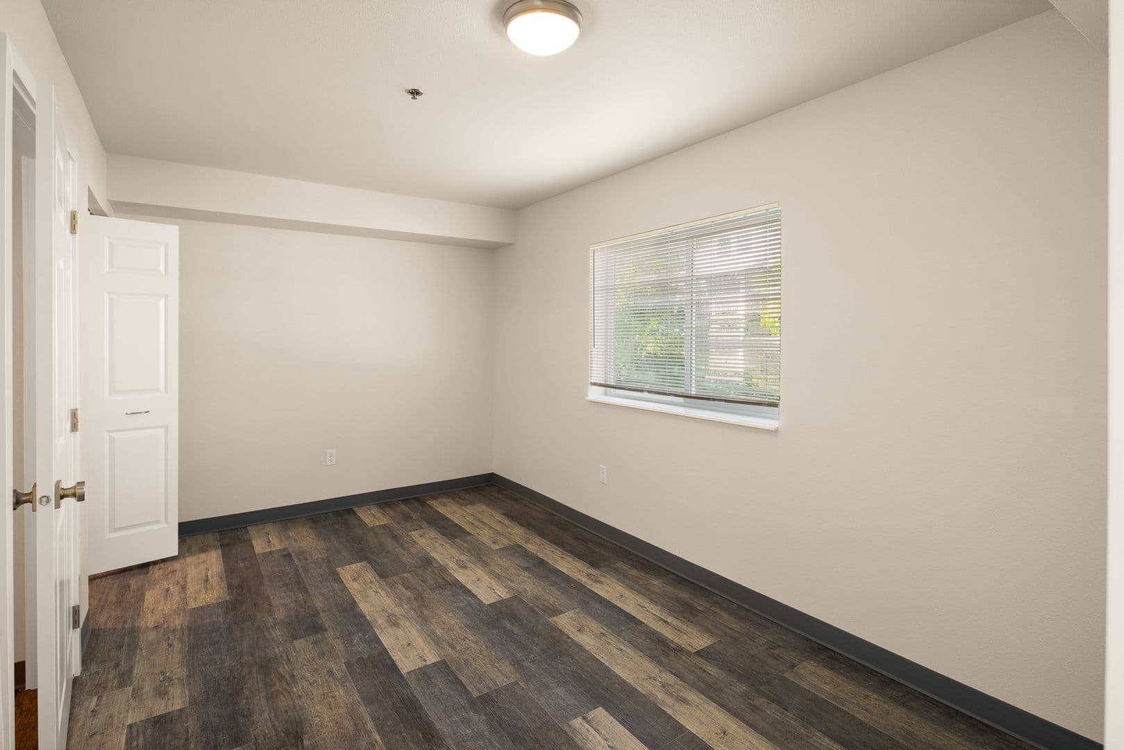 Eugene Apartment: 979 Patterson Street