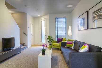 Eugene Apartment: 785 River Road
