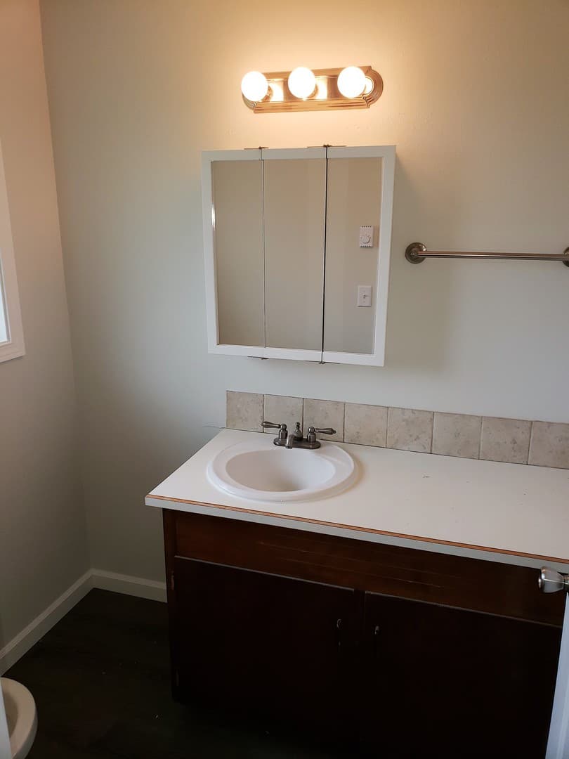 Eugene Townhome: 4337 Sean Street