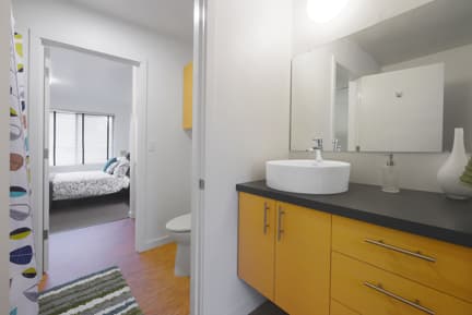 Eugene Apartment: 785 River Road