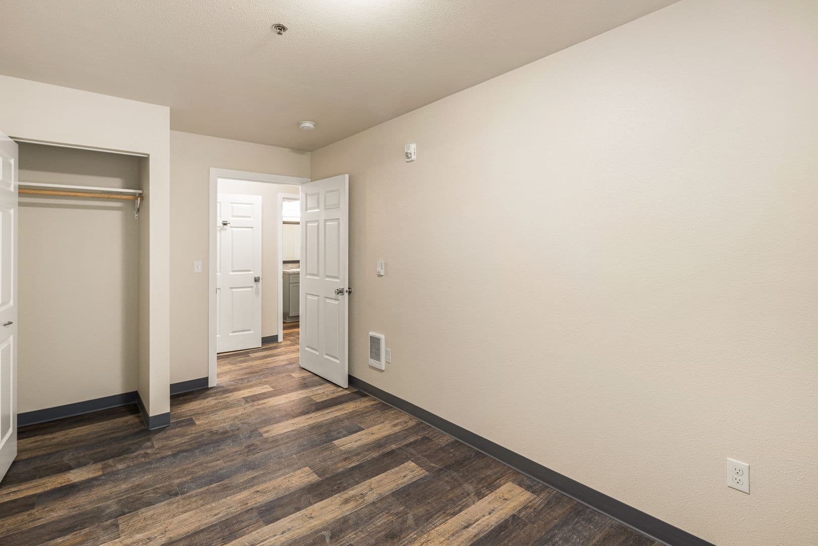 Eugene Apartment: 979 Patterson Street