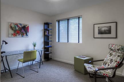 Eugene Apartment: 785 River Road