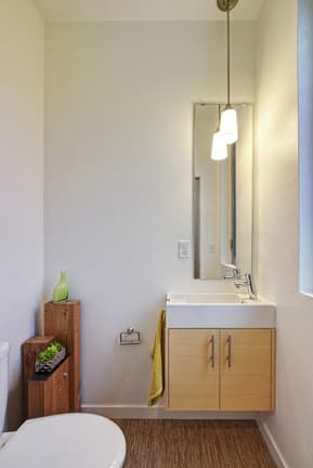 Eugene Apartment: 785 River Road