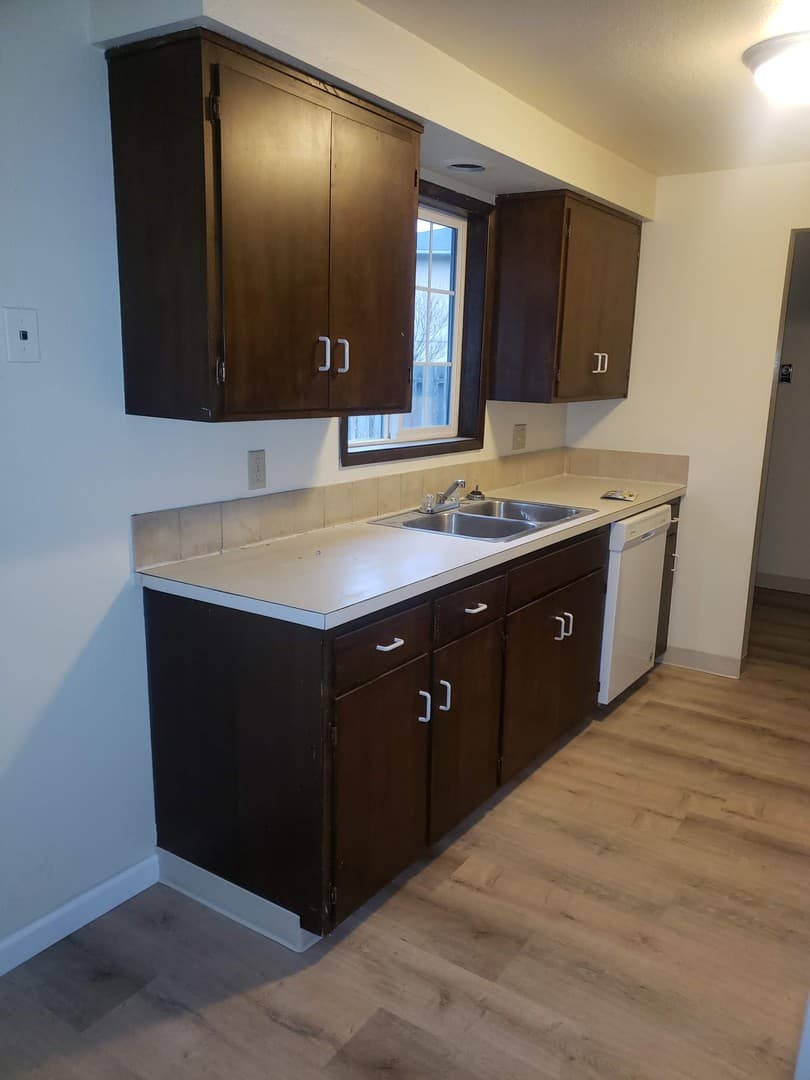 Eugene Townhome: 4563 Sean Street