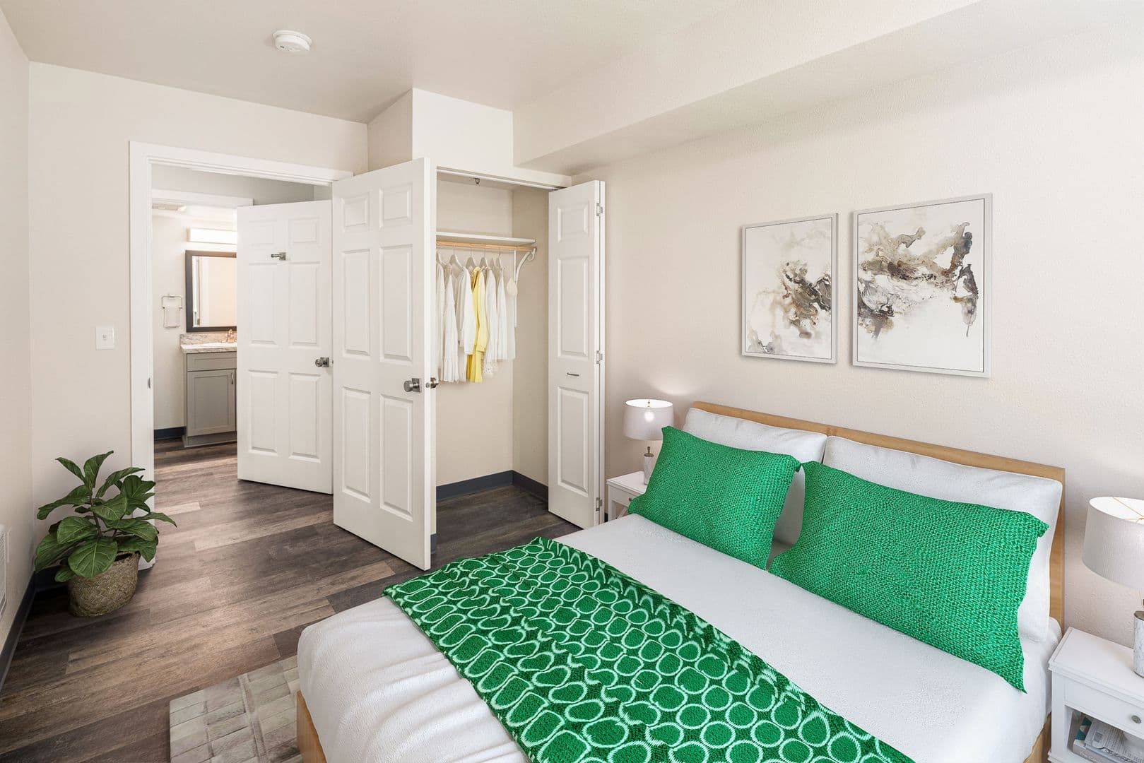 Eugene Apartment: 979 Patterson Street