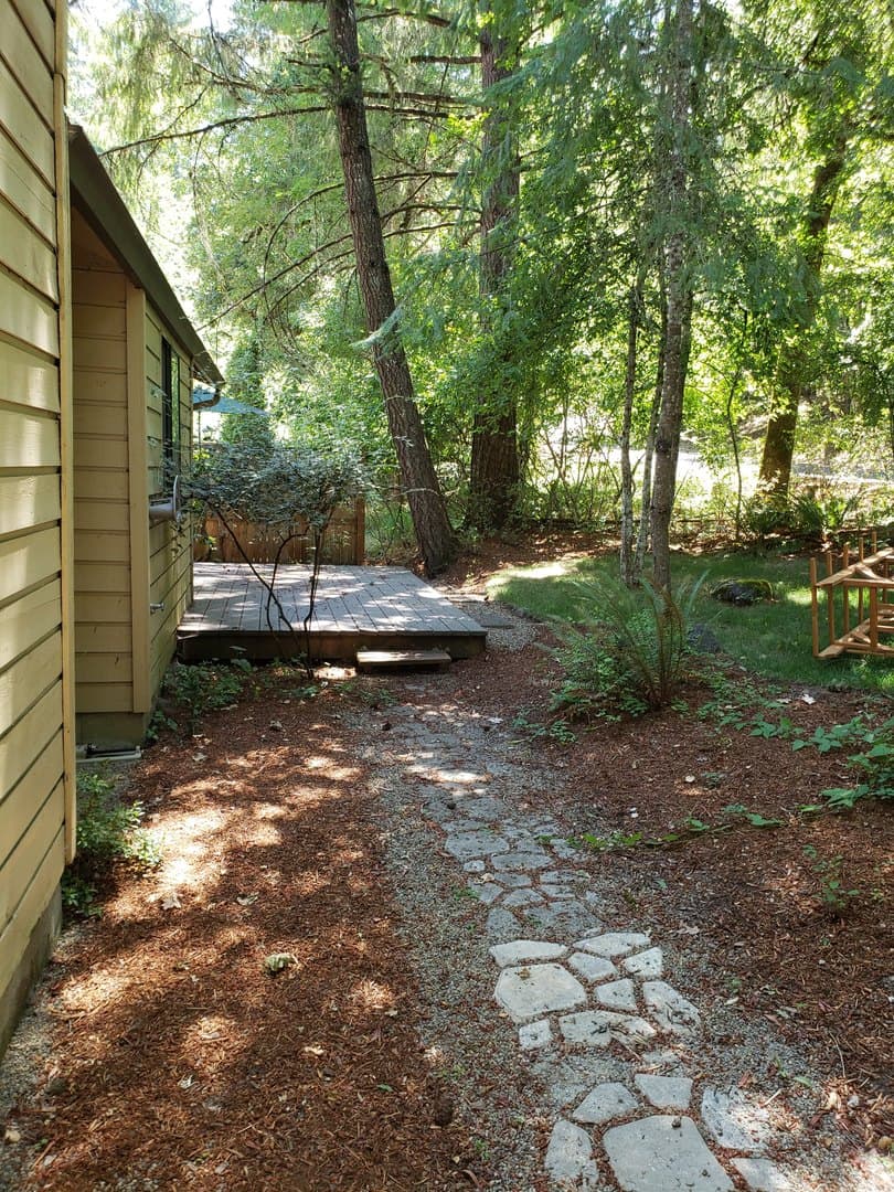 Eugene House: 2972 Riverview Street