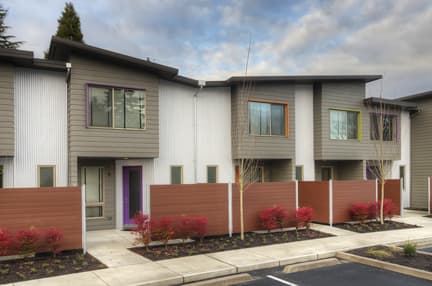 Eugene Apartment: 785 River Road