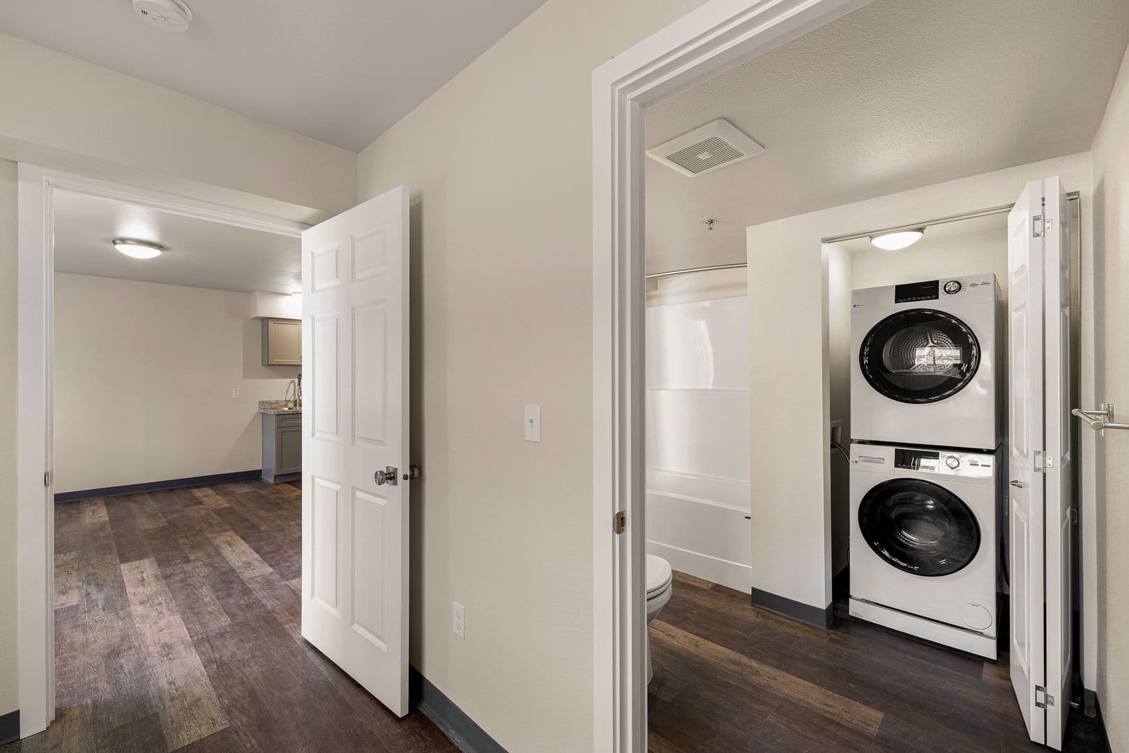 Eugene Apartment: 979 Patterson Street