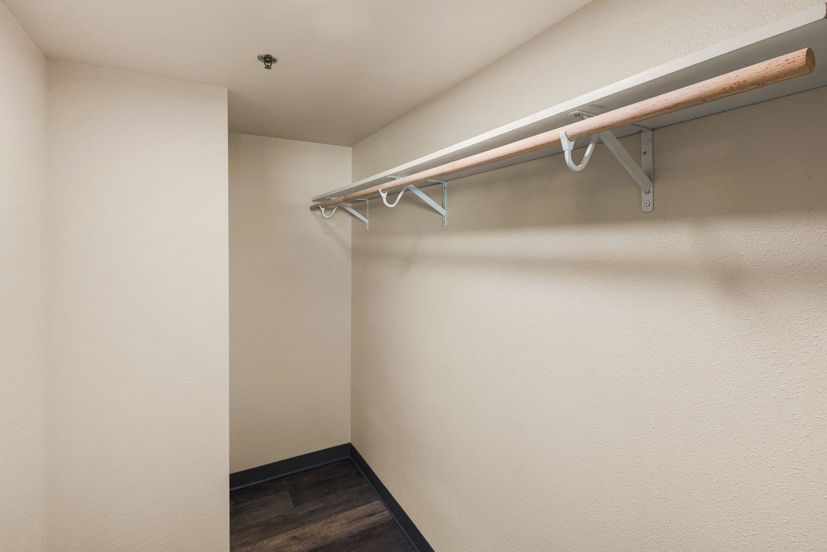 Eugene Apartment: 979 Patterson Street
