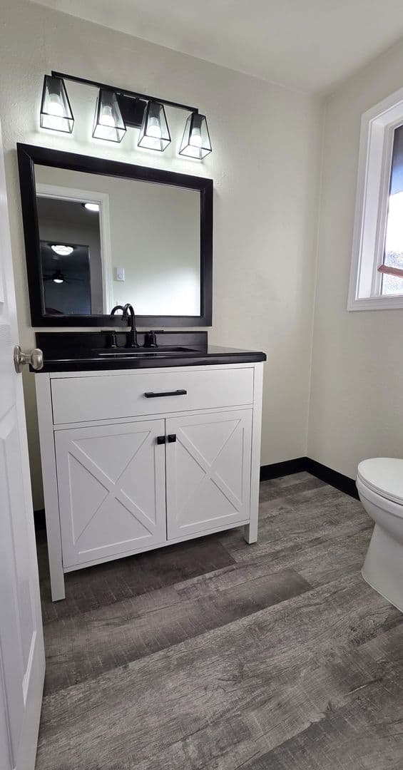 Eugene Townhome: 4557 Sean Street