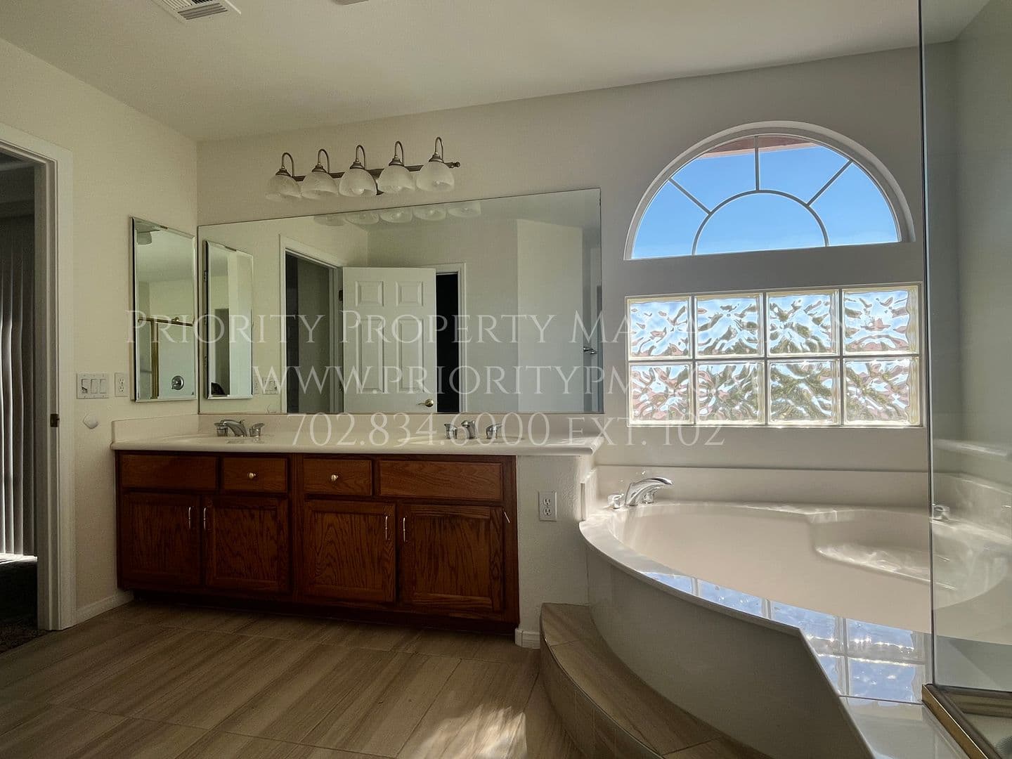 Las Vegas House: 10878 Royal Highlands Dr
