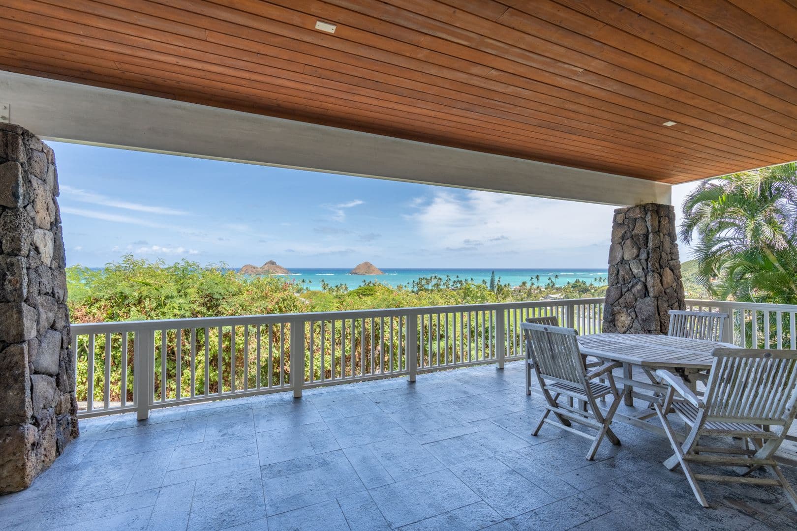 Kailua House: 1365 Kehaulani Dr