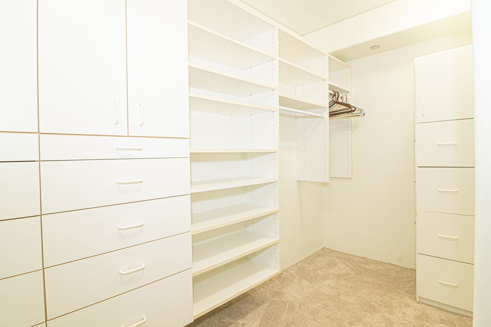 Honolulu Condo: 88 Piikoi Street #1009