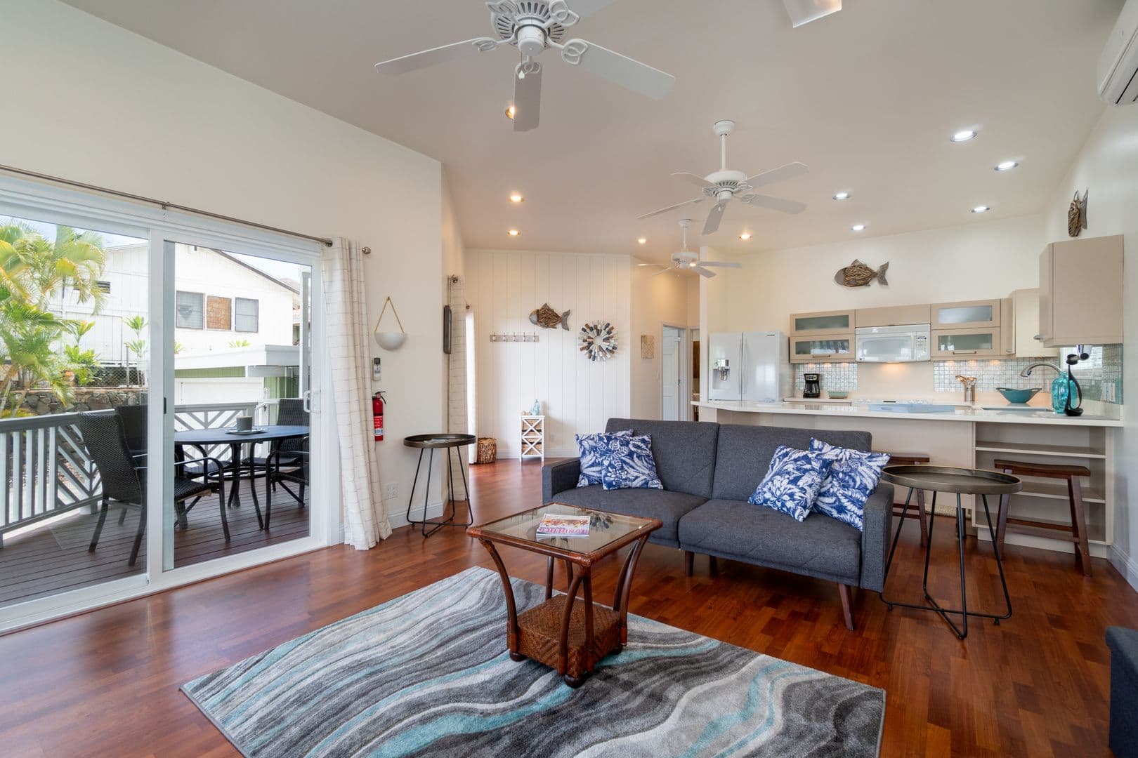 Kailua House: 1087 Keolu Drive