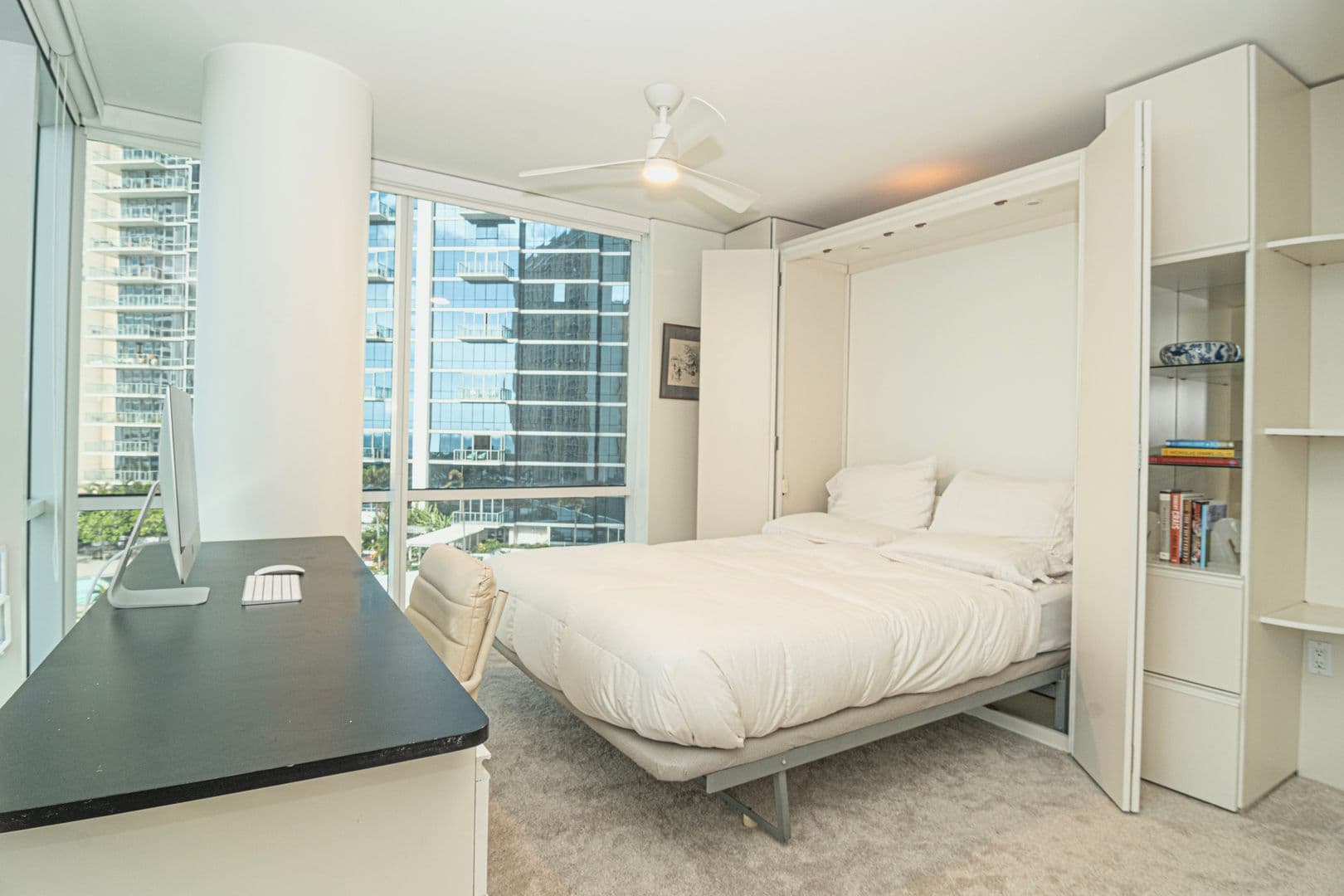 Honolulu Condo: 88 Piikoi Street #1009