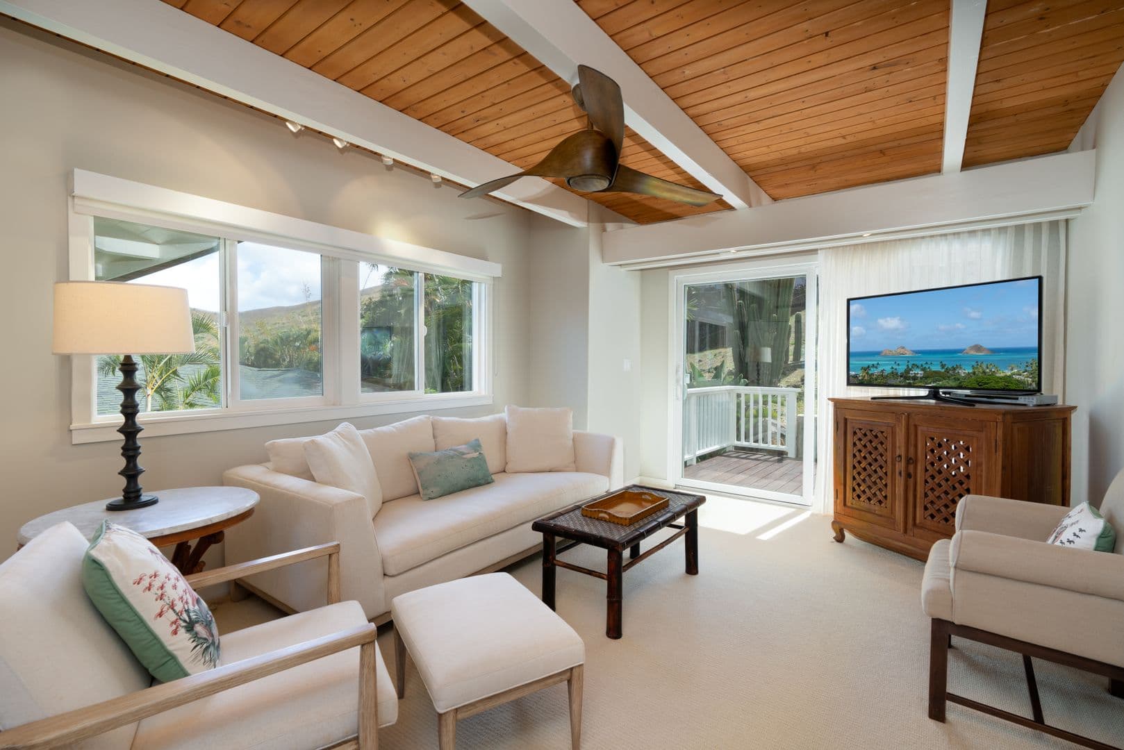 Kailua House: 1365 Kehaulani Dr