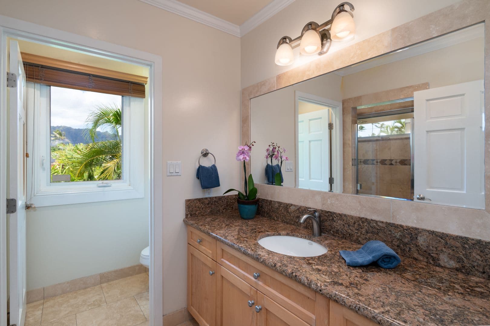 Honolulu House: 260 Portlock Rd.