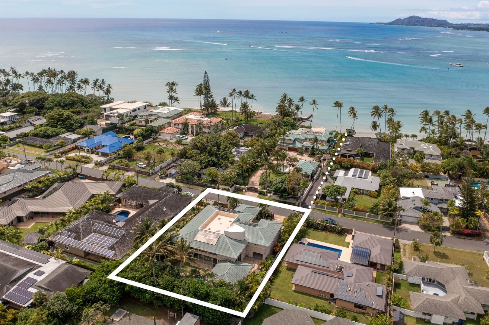 Honolulu House: 260 Portlock Rd.